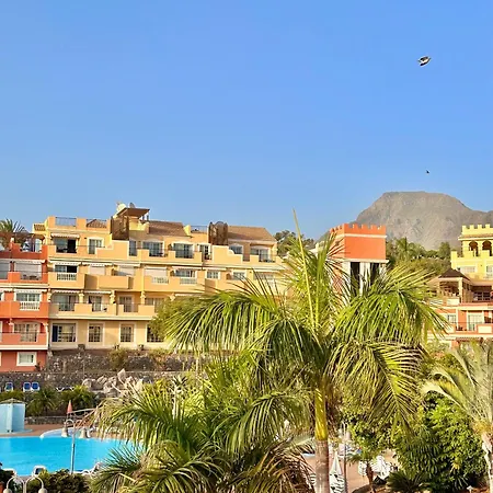 Sunset 2 & Heated Pool Апартаменты Лос Кристианос