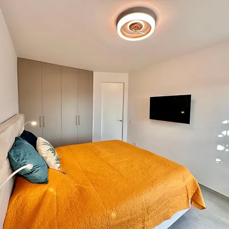 Apartamento Sunset 2 & Heated Pool Los Cristianos (Tenerife)